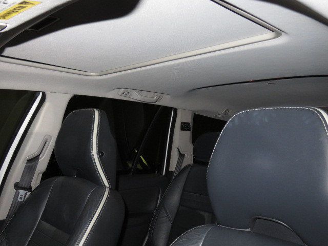 2009 Volvo XC90 V8 R-Design photo