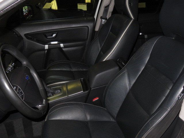2009 Volvo XC90 V8 R-Design photo
