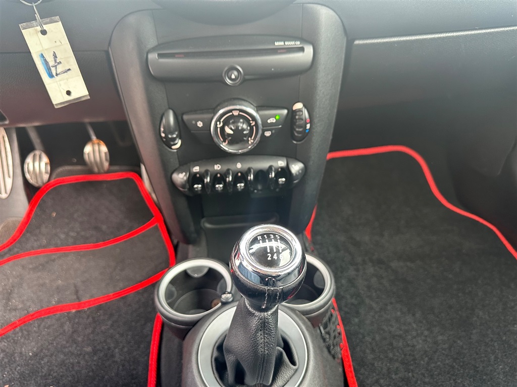 2012 MINI Cooper S photo