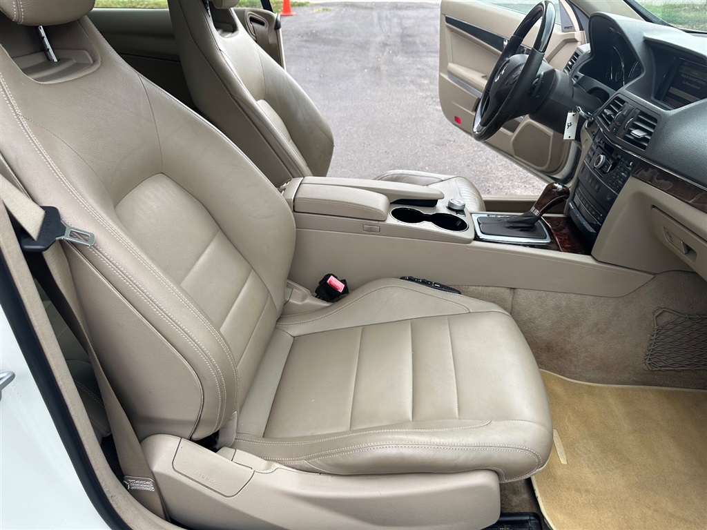 2010 Mercedes-Benz E-Class E350 photo
