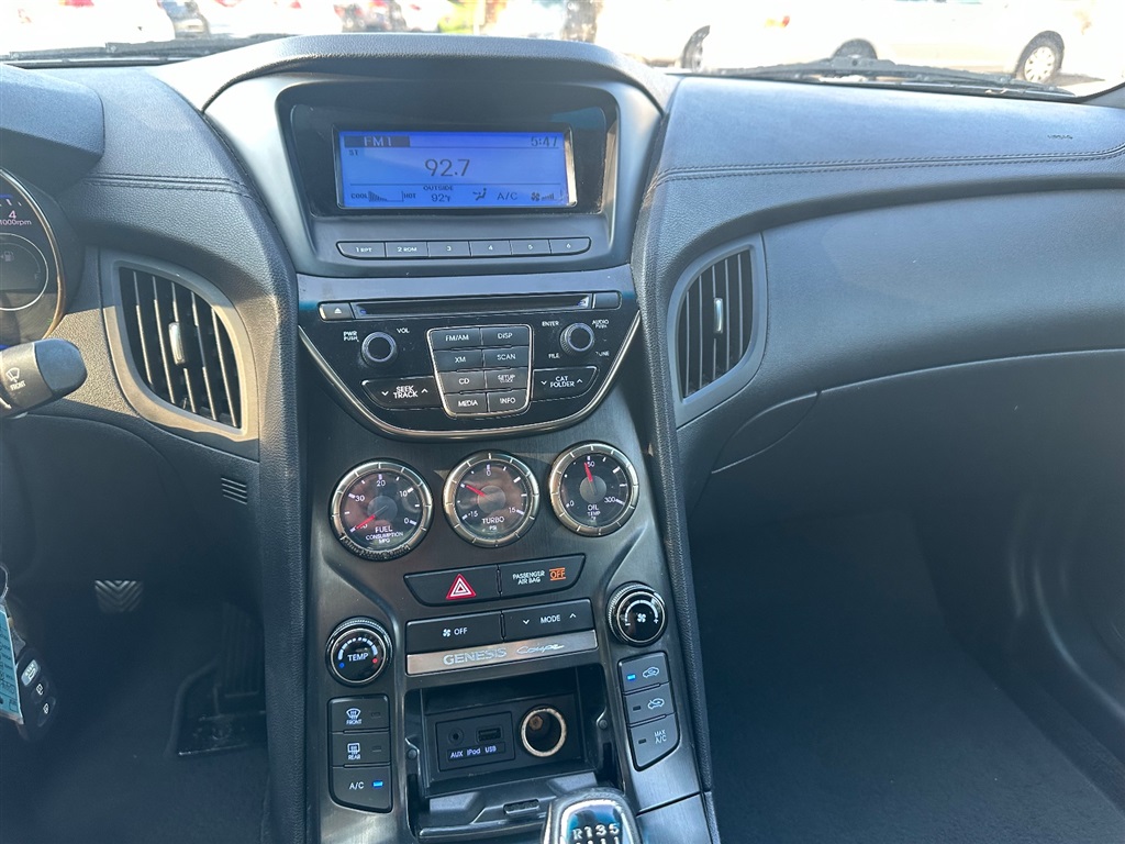 2013 Hyundai Genesis Coupe 2.0T photo