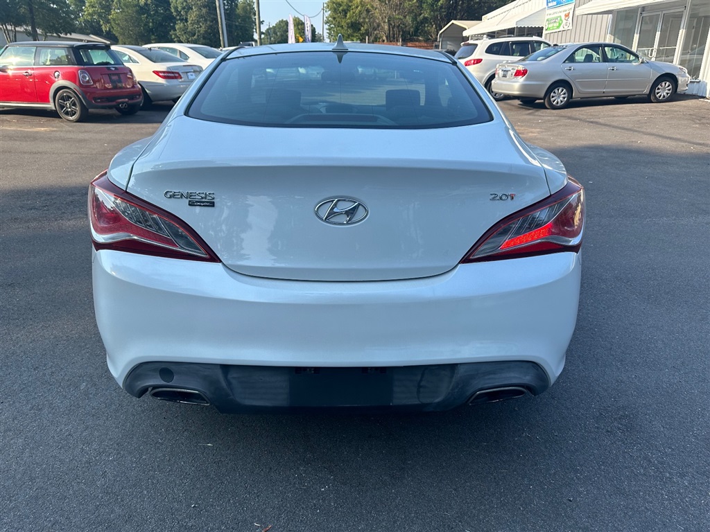 2013 Hyundai Genesis Coupe 2.0T photo