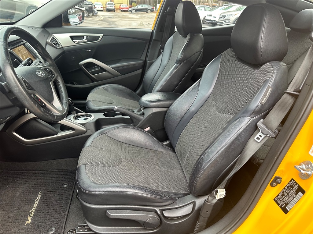 2012 Hyundai Veloster photo