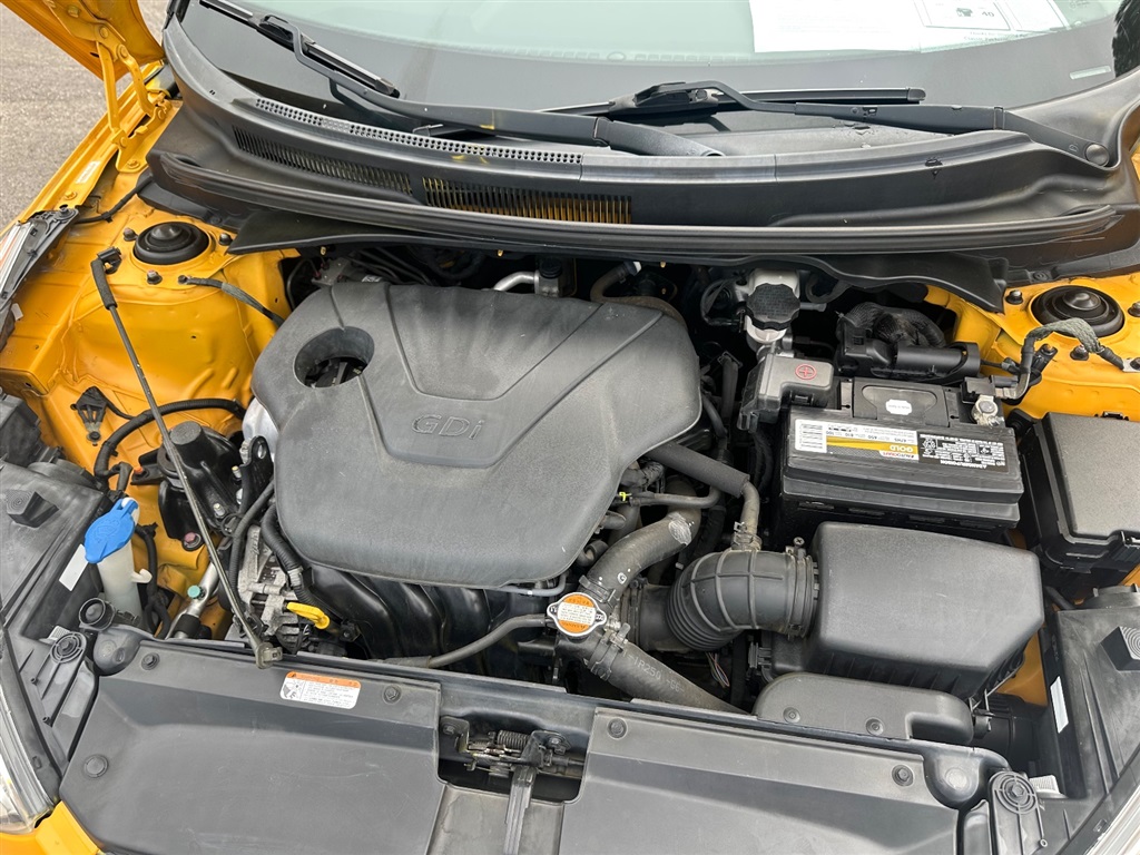2012 Hyundai Veloster photo