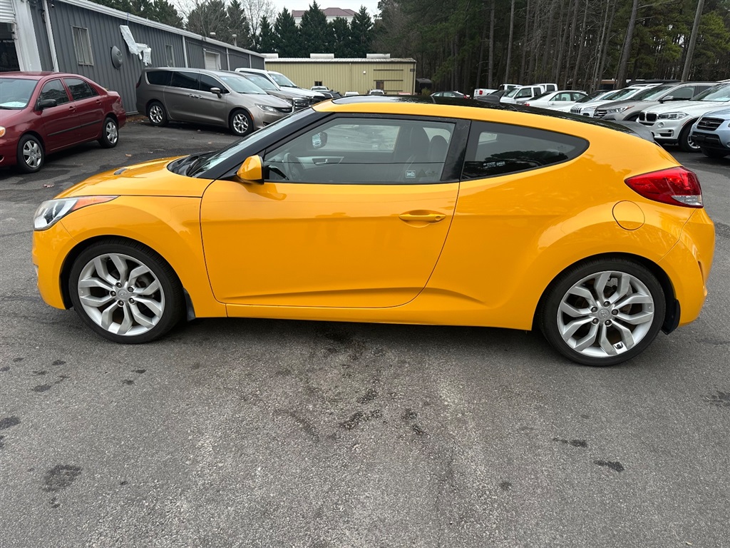 2012 Hyundai Veloster photo