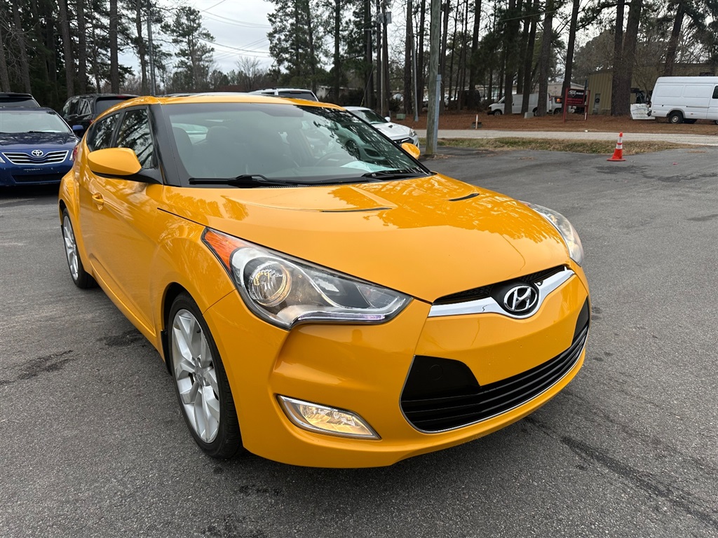 2012 Hyundai Veloster photo