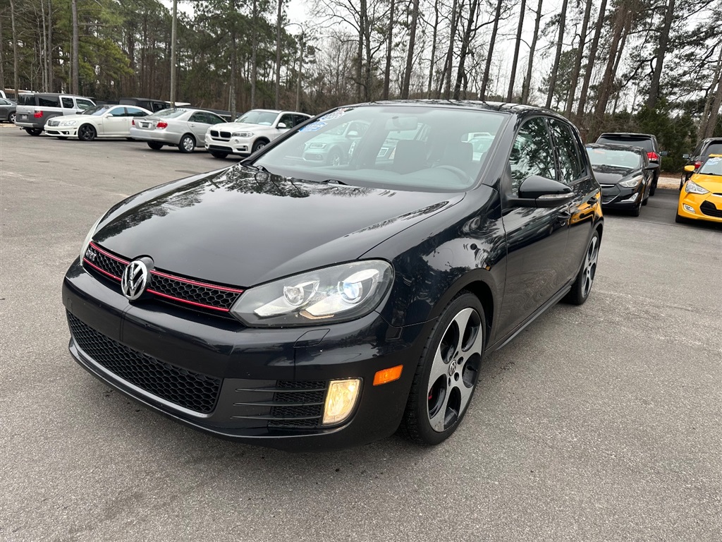 2011 Volkswagen GTI photo