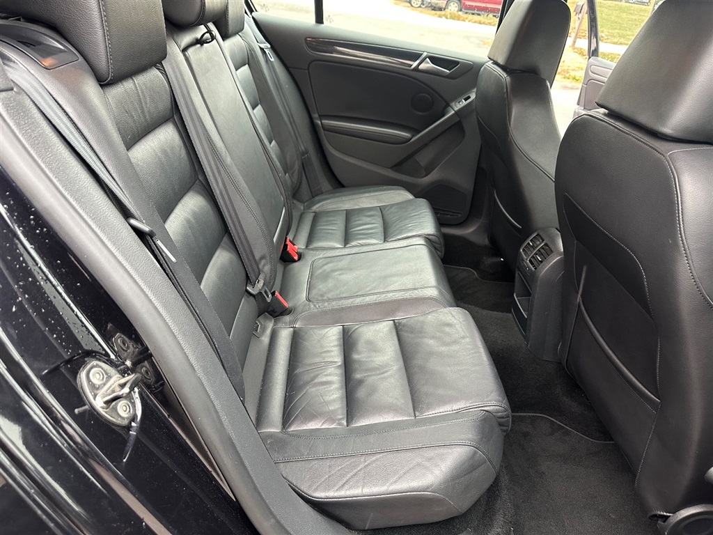 2011 Volkswagen GTI photo