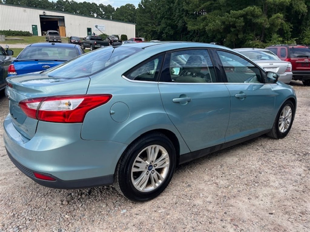 2012 Ford Focus SEL photo