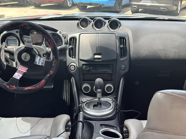 2009 Nissan 370Z Touring photo