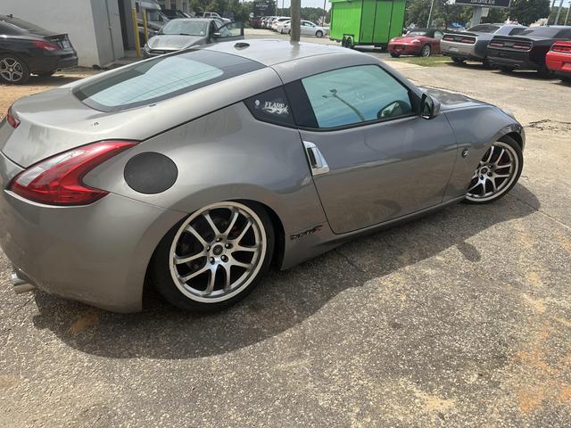 2009 Nissan 370Z Touring photo