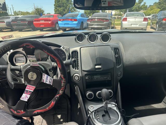 2009 Nissan 370Z Touring photo