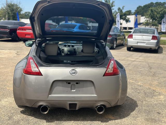 2009 Nissan 370Z Touring photo