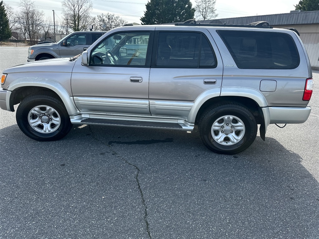 2001 Toyota 4Runner Limited photo