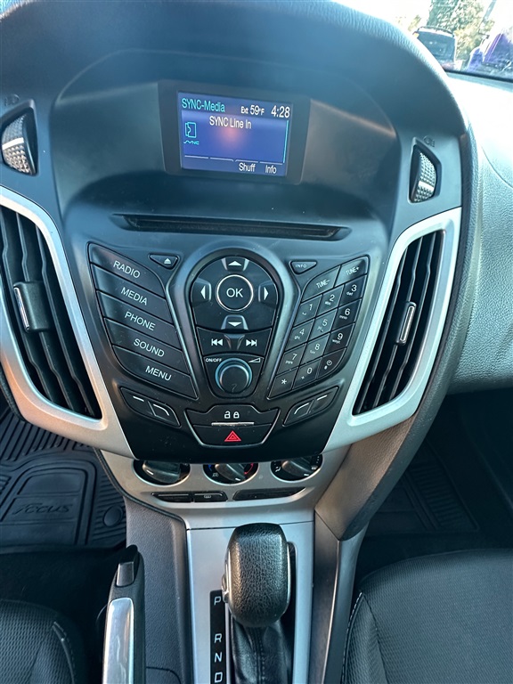 2014 Ford Focus SE photo