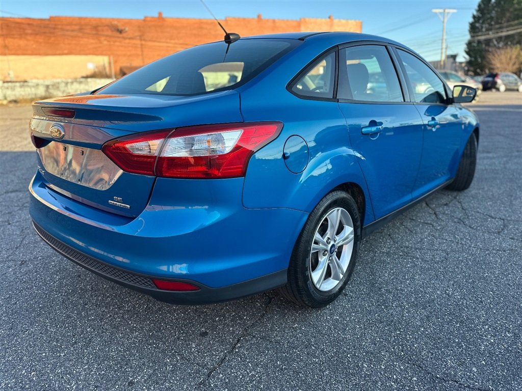 2014 Ford Focus SE photo