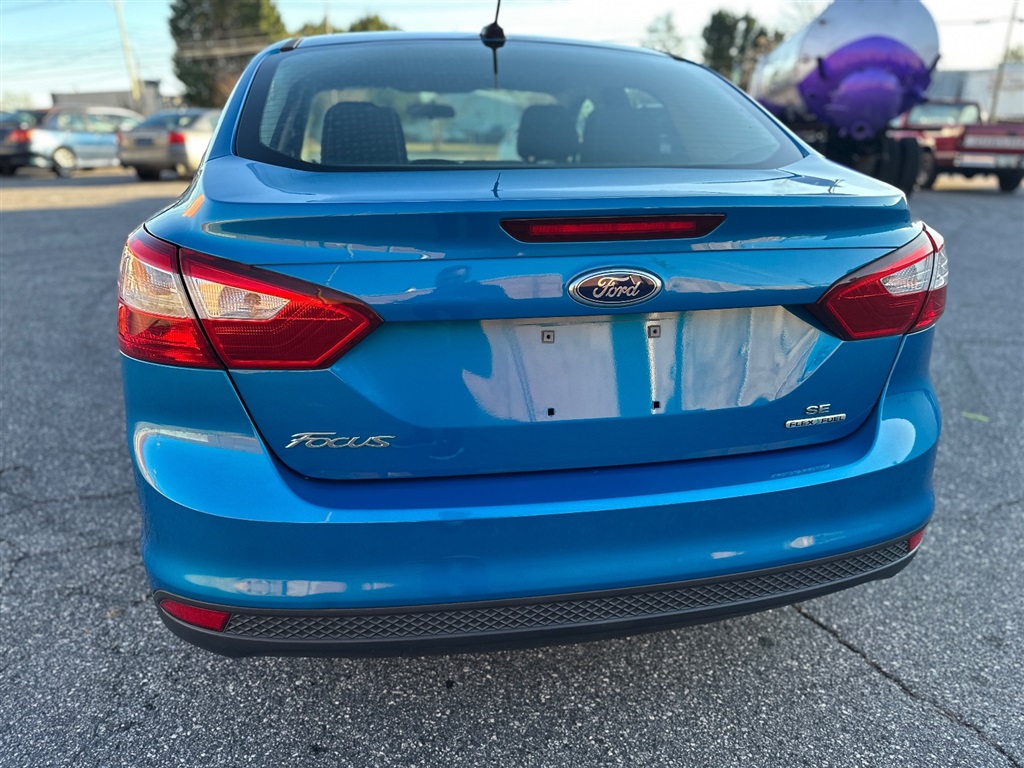 2014 Ford Focus SE photo