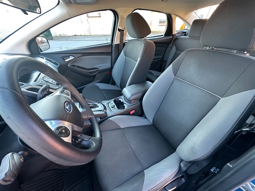 2014 Ford Focus SE photo