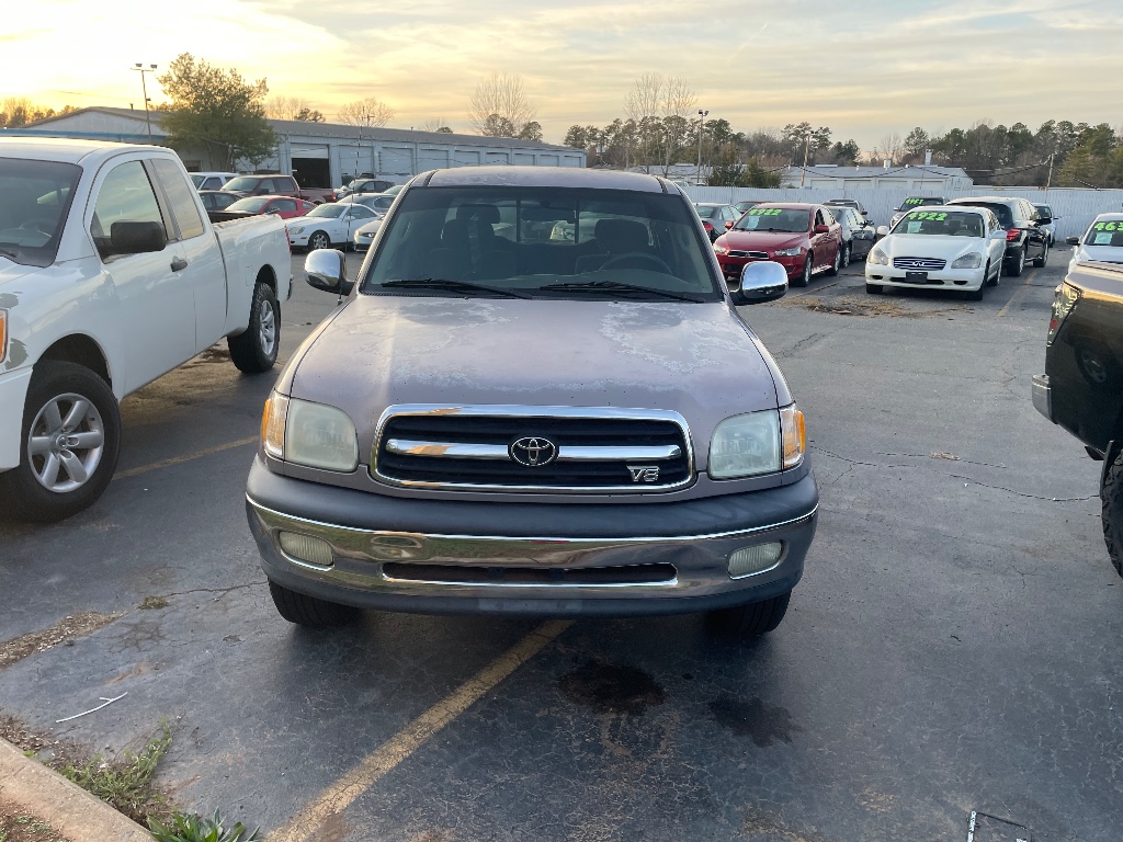 2002 Toyota Tundra Limited V8 photo