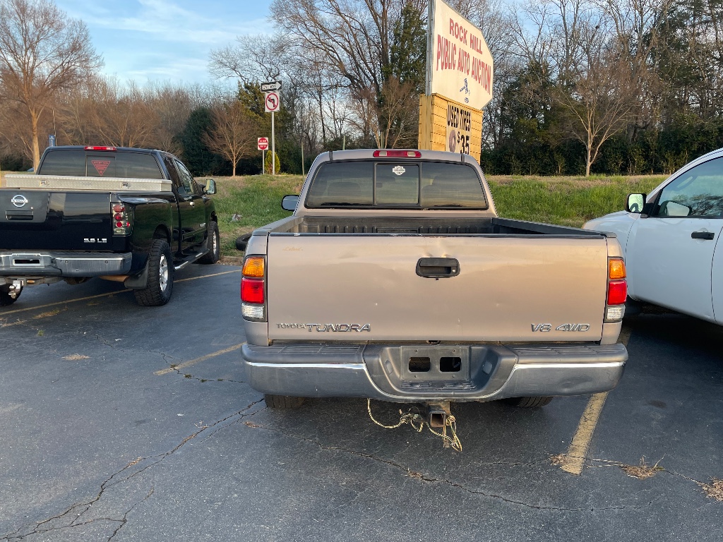 2002 Toyota Tundra Limited V8 photo