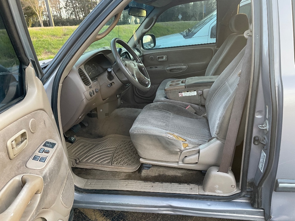 2002 Toyota Tundra Limited V8 photo
