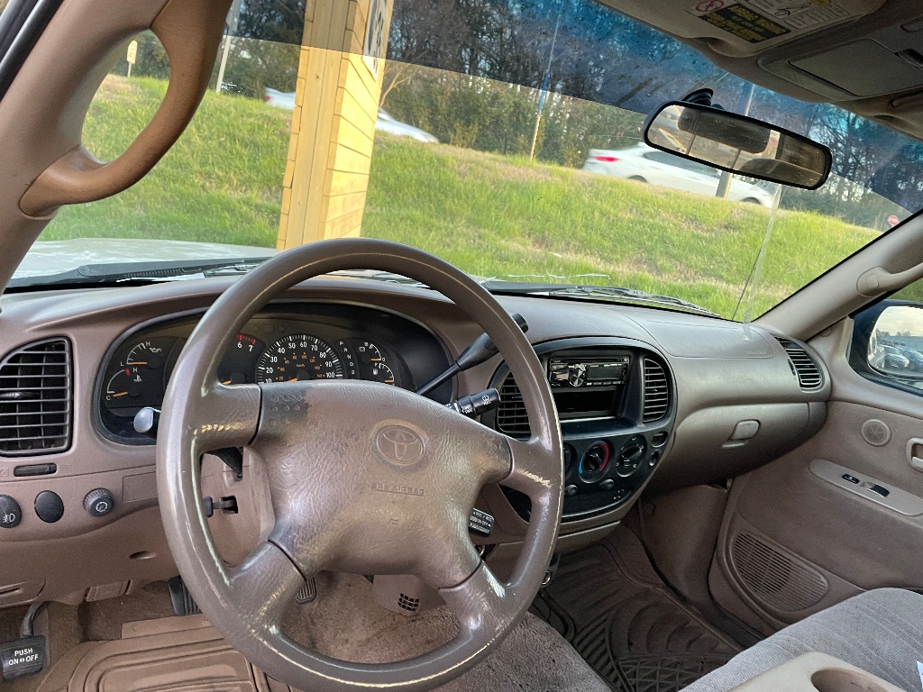 2002 Toyota Tundra Limited V8 photo
