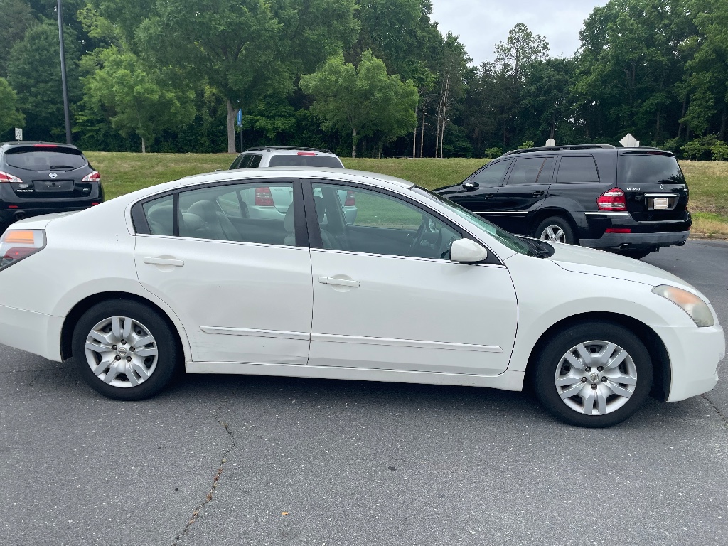 2009 Nissan Altima 2.5 photo