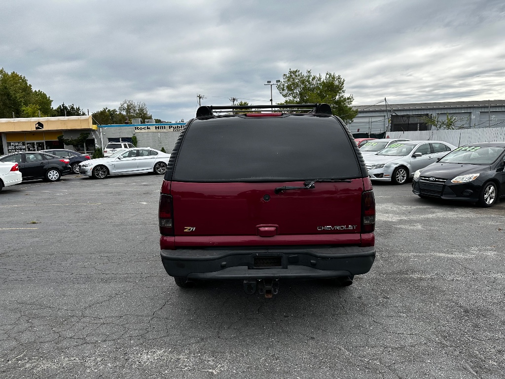 2004 Chevrolet Suburban 1500 Z71 photo