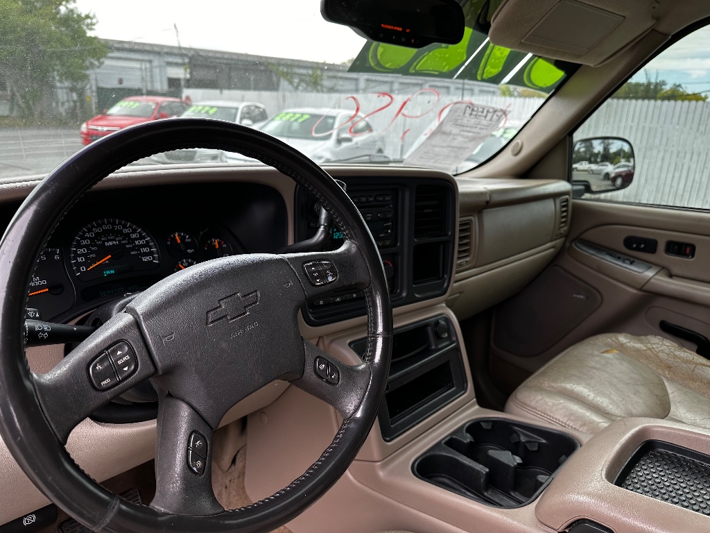 2004 Chevrolet Suburban 1500 Z71 photo