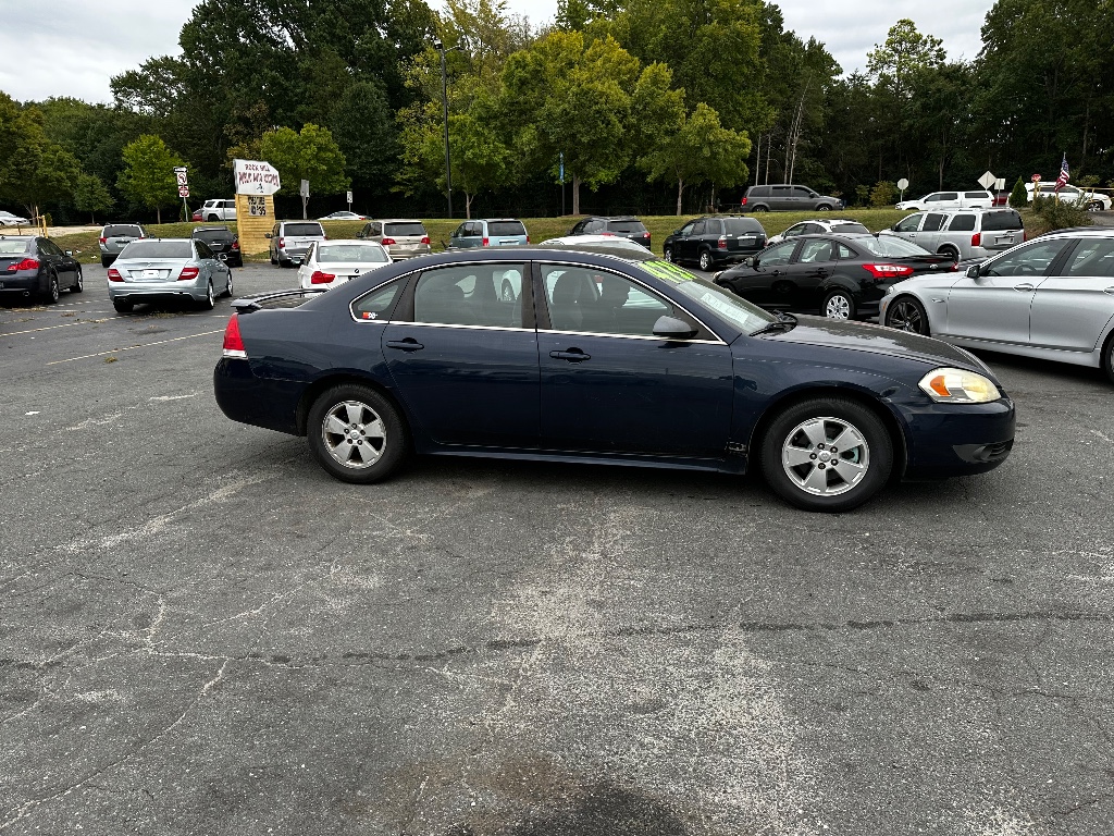2010 Chevrolet Impala LT photo