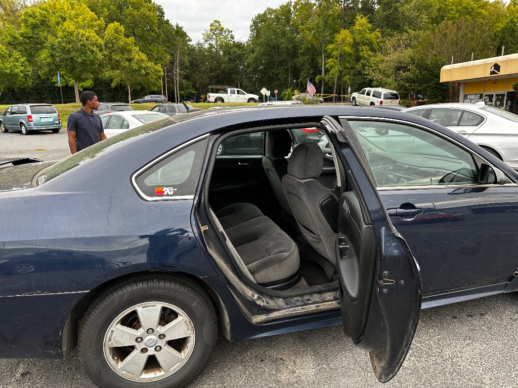2010 Chevrolet Impala LT photo