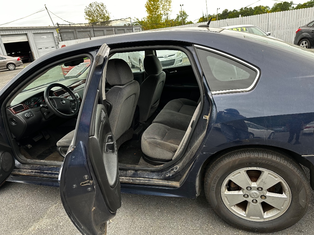 2010 Chevrolet Impala LT photo
