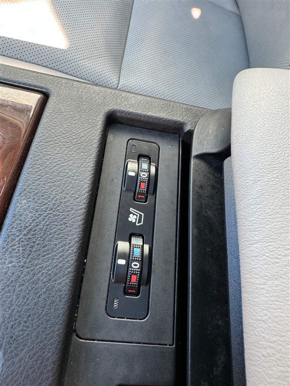 2011 Lexus RX 350 photo