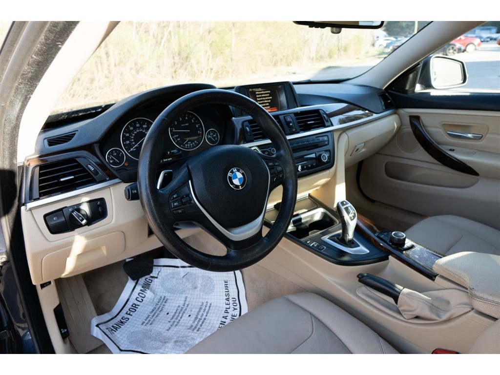 2015 BMW   photo