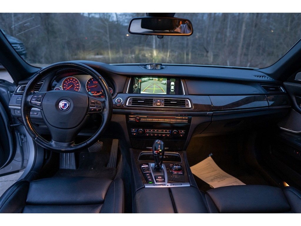 2013 BMW MDX 750i xDrive photo