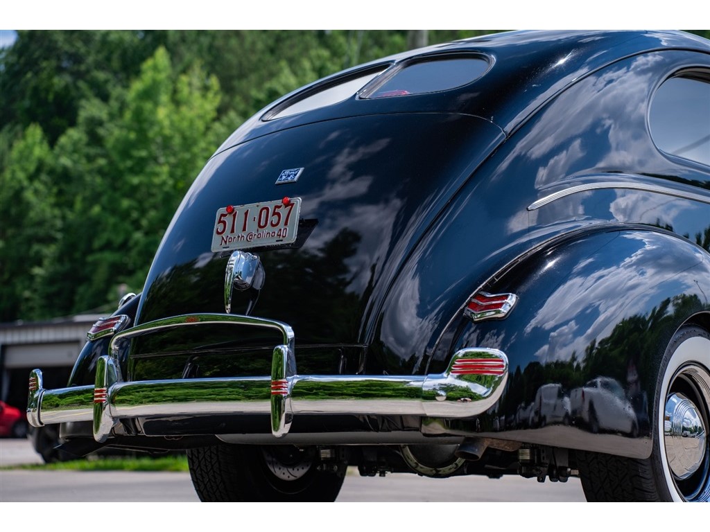 1940 Toyota Corolla L photo