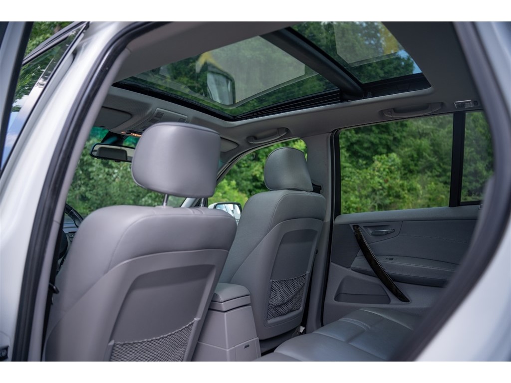 2007 BMW X3 3.0si photo