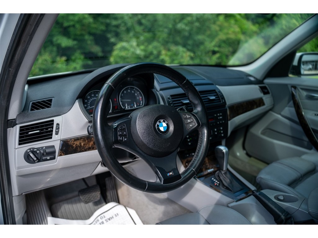 2007 BMW X3 3.0si photo