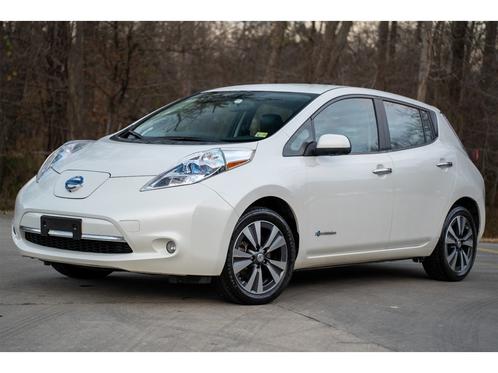 2015 Nissan LEAF  photo