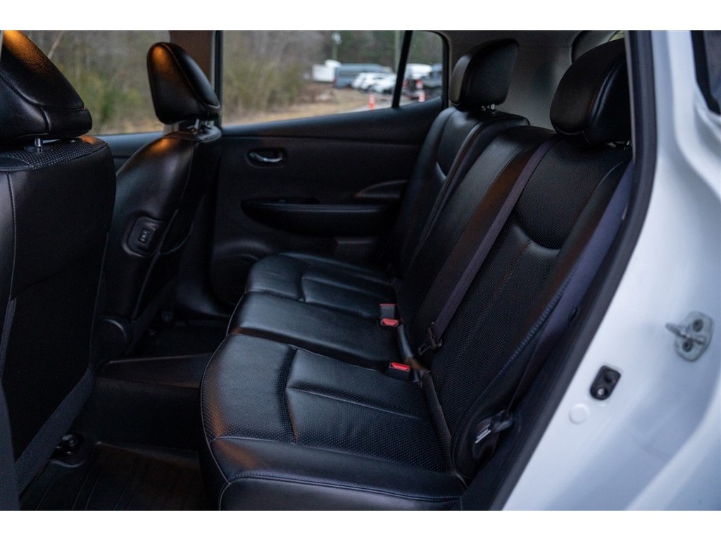 2015 Nissan LEAF  photo