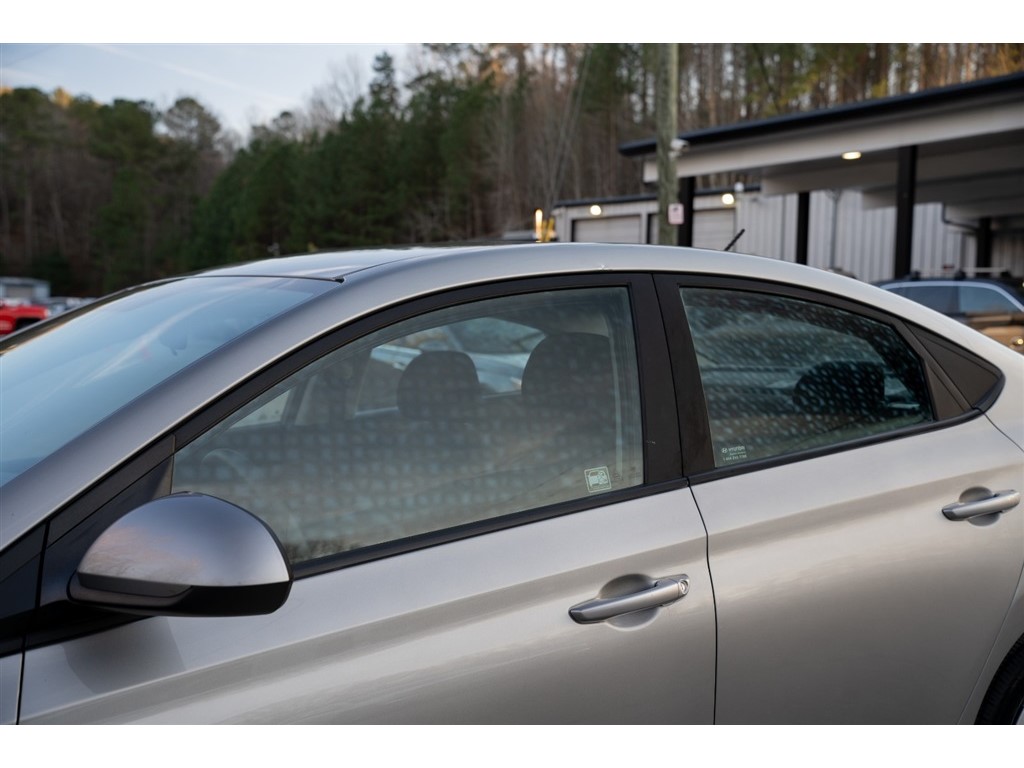 2021 Hyundai Accent SE  photo