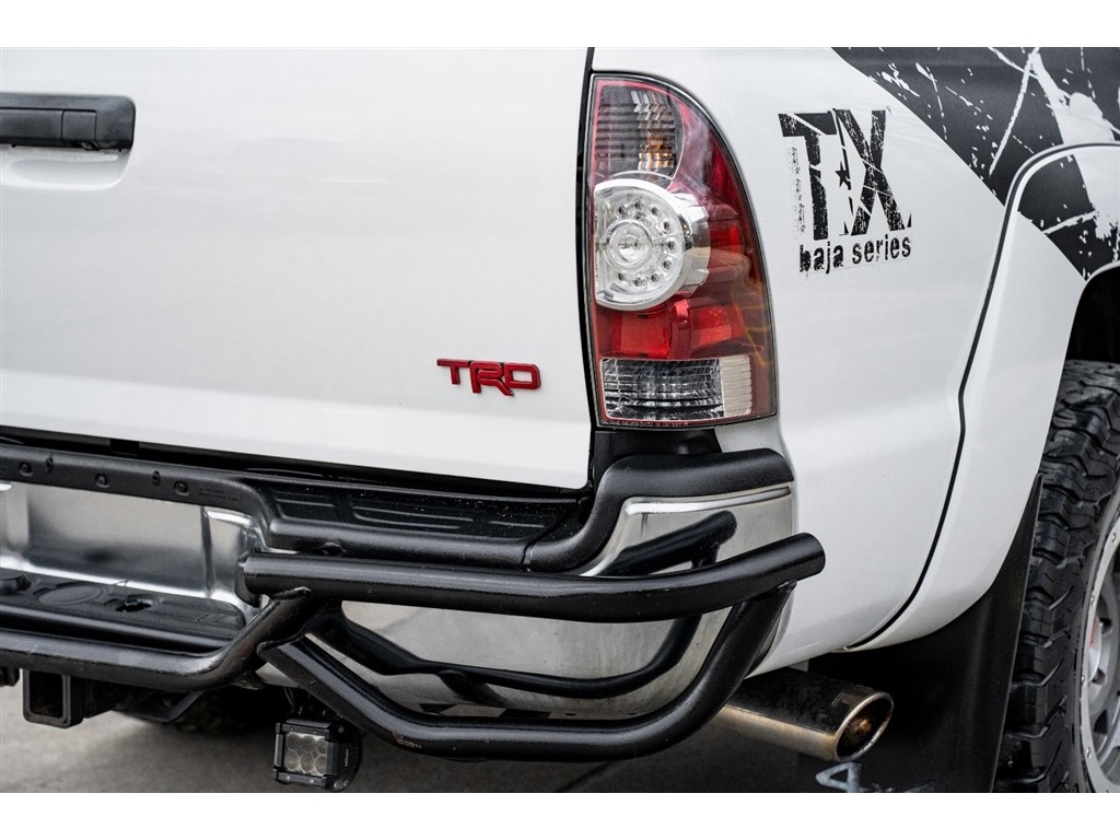2013 Toyota Tacoma V6 photo