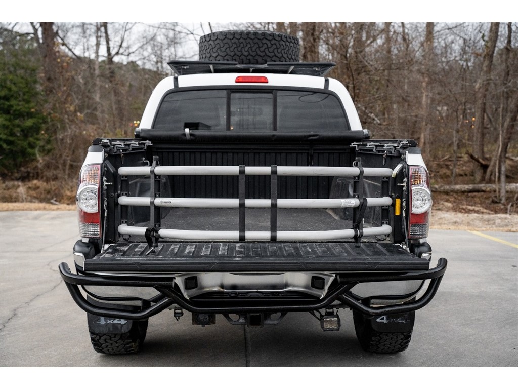 2013 Toyota Tacoma V6 photo