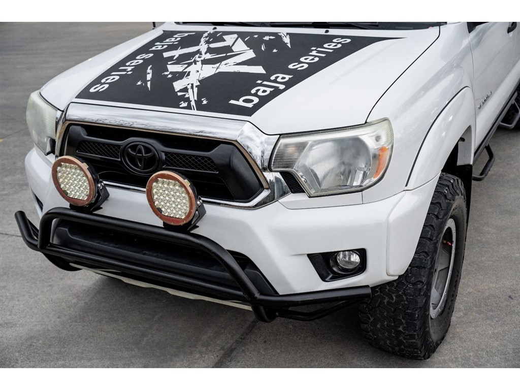 2013 Toyota Tacoma V6 photo