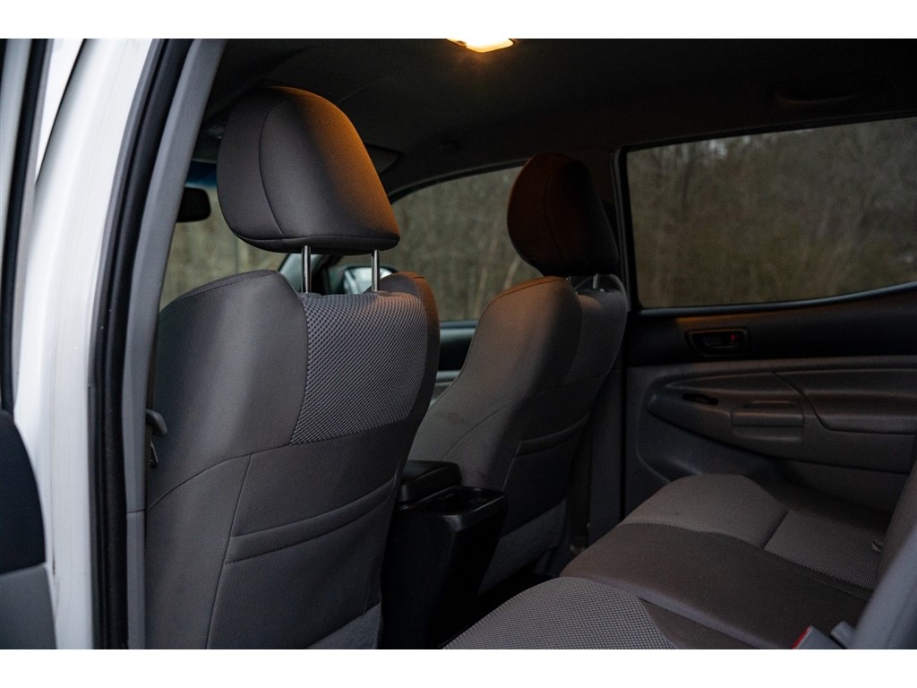 2013 Toyota Tacoma V6 photo