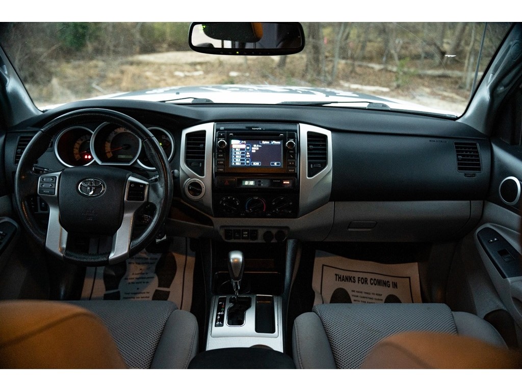2013 Toyota Tacoma V6 photo