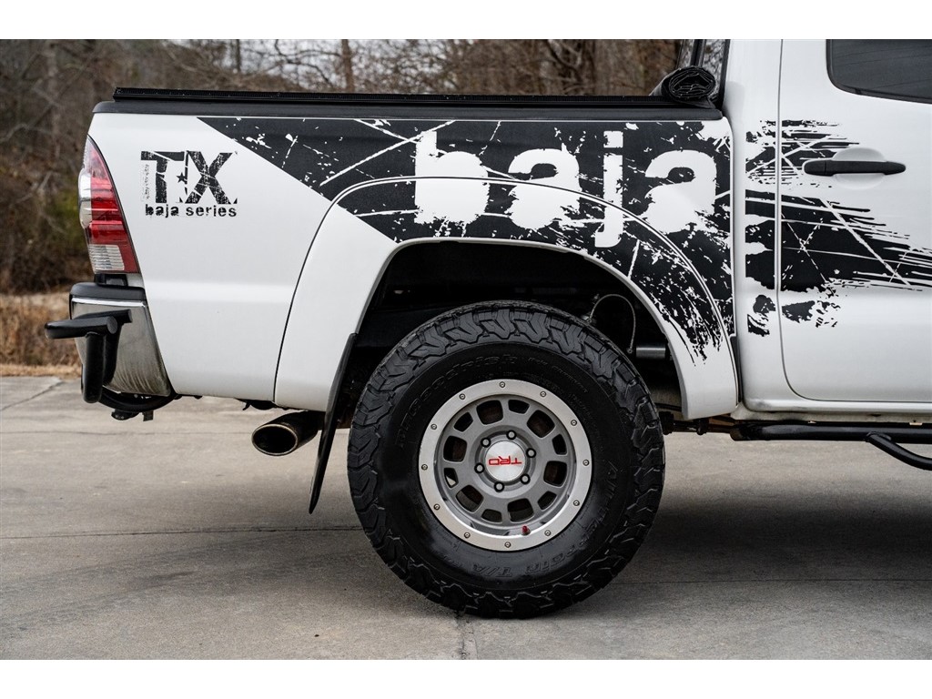 2013 Toyota Tacoma V6 photo