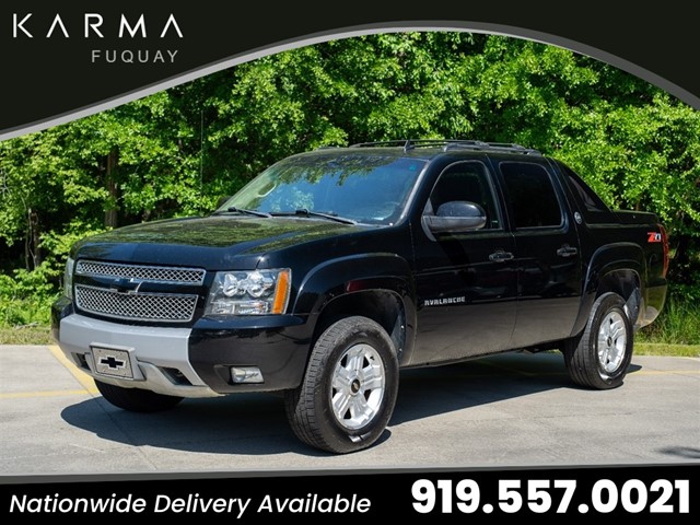 2013 Chevrolet Avalanche LT Black Diamond Edition RWD