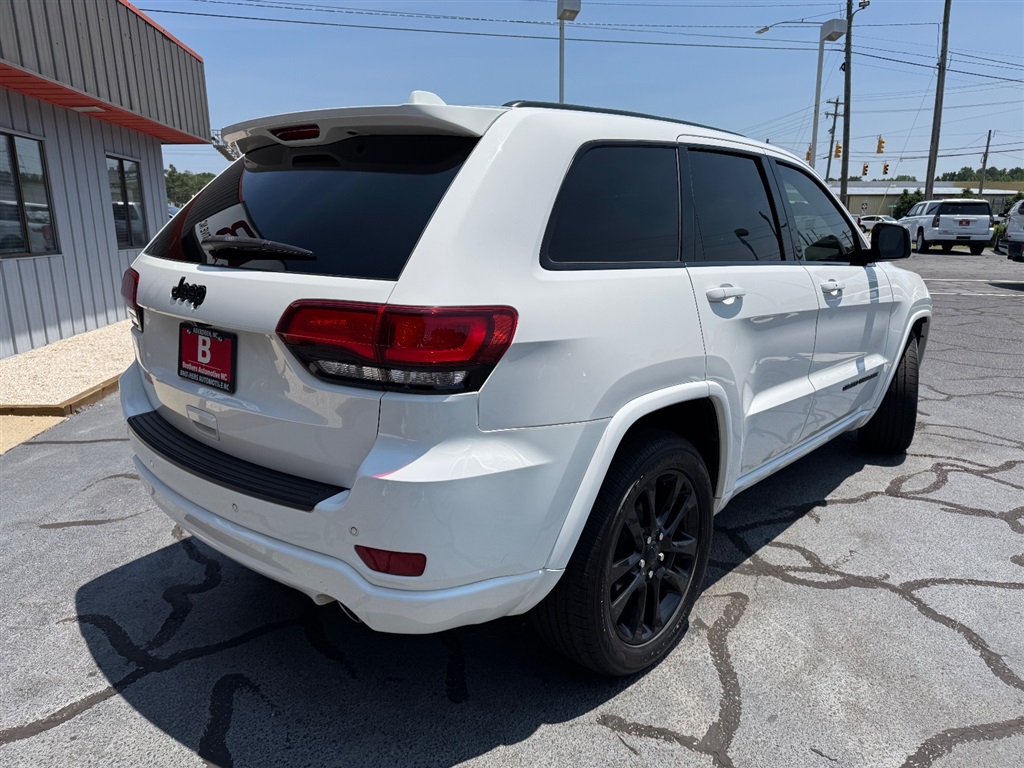 2019 Jeep Cherokee Altitude photo 4