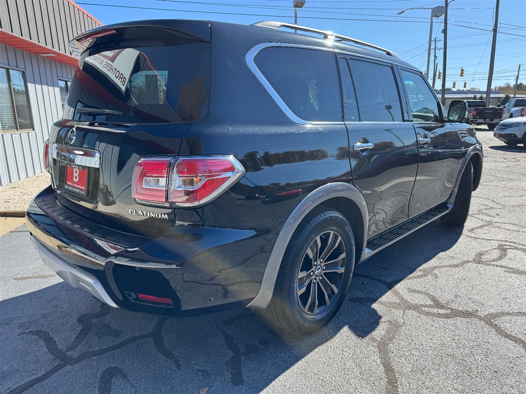 2017 Nissan Armada Platinum photo 3